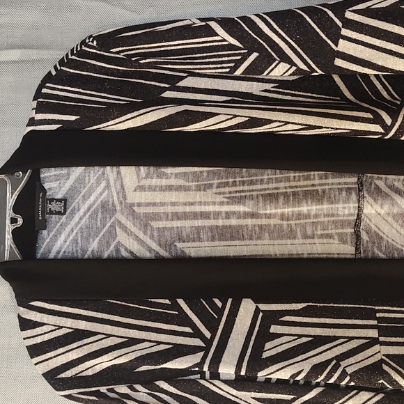 R&M Richards Cardigan - Picture 4 of 7